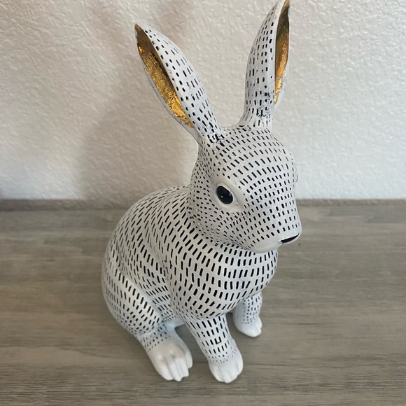 Pier 1 Holiday Pier Easter Bunny Poshmark